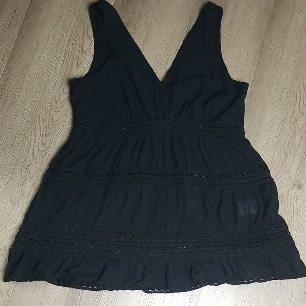 American Eagle Outfitters Women’s Black V-Neck Tank Top (SIZE XS)